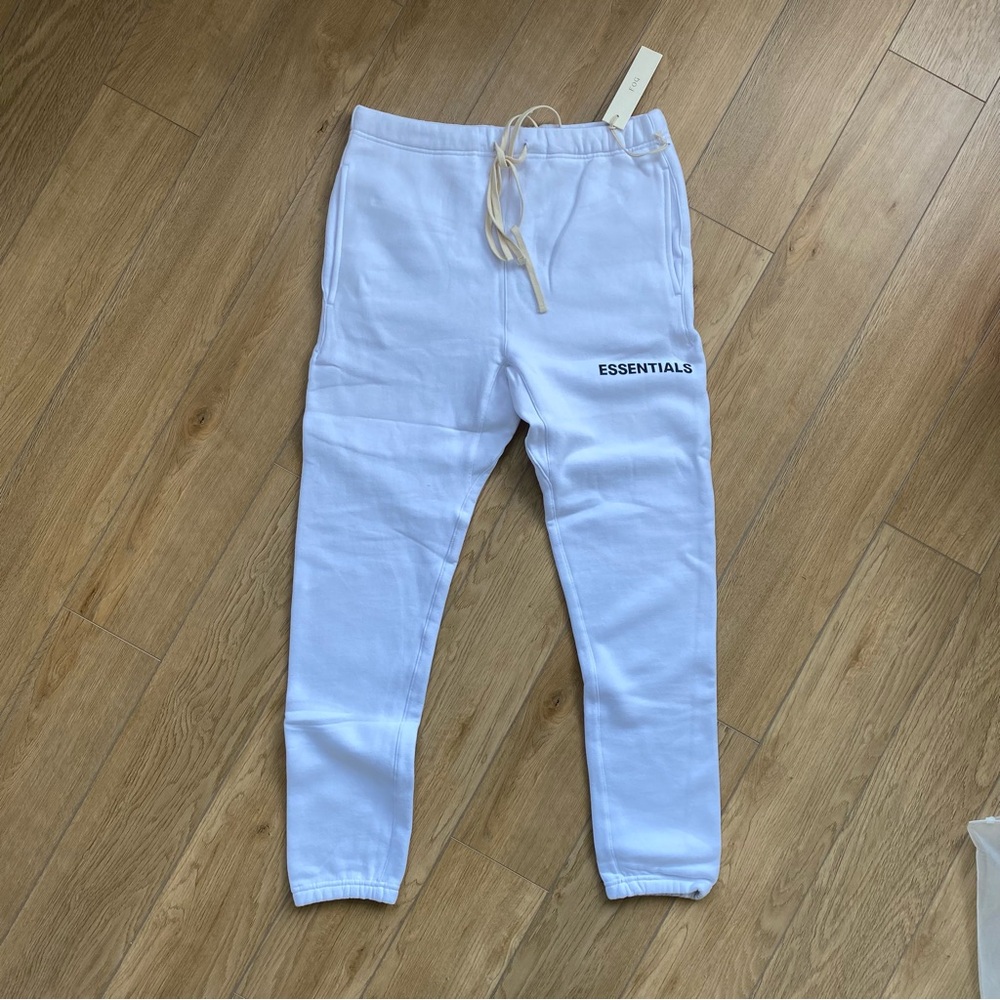 BRAND NEW FEAR OF GOD ESSENTIALS SWEATPANTS (2019) - WHITE